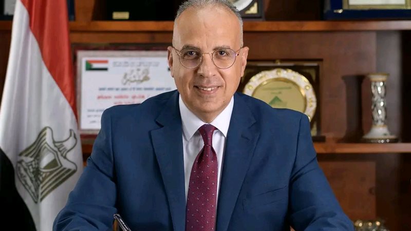 الدكتور سويلم ، وزير الري 