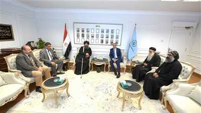 محافظ أسيوط يستقبل أسقف الاقباط الأرثوذكس بأبنوب والفتح وأسيوط الجديدة للتهنئة
