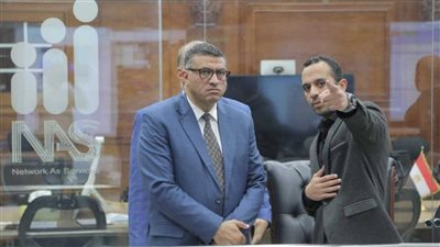 محافظ قنا يتفقد مركز الشبكة الوطنية للطوارئ والسلامة العامة بمقر الديوان العام