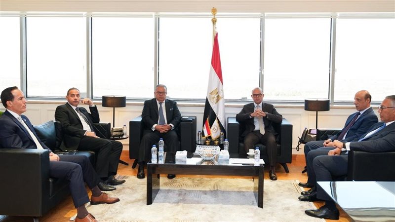 وزير الاستثمار