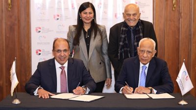 بروتوكول تعاون بين الجامعة البريطانية في مصر ومؤسسة مجدي يعقوب لمنح ماجستير مهني في تمريض رعاية القلب