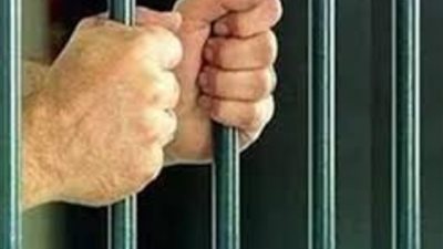 «بسبب ركن سيارة»، حبس متهم 4 أيام للشروع في قتل فلاح بأبو النمرس
