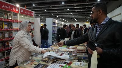معرض القاهرة الدولي للكتاب، 1.6 مليون زائر  فى 5 أيام