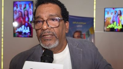خايف من الأفلام التجارية، المؤلف أحمد عبد الله يرد على السبكي
