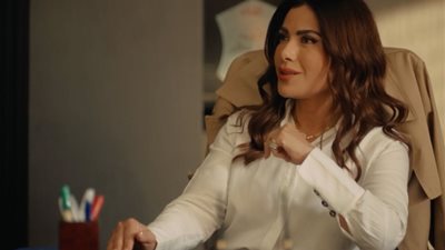 الغيرة تهدد مكانة صبا مبارك المهنية في بين السطور