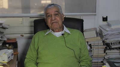 اللي طلع الكلام دا واحدة ست بتخرف.. زاهي حواس يكشف حقيقة 