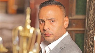 محمود عبد المغني شقيق غادة عبد الرازق في مسلسل «صيد العقارب»