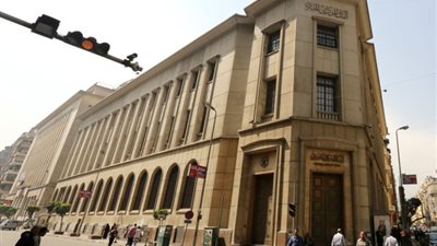 «الأهلى للاستثمارات المالية»: رفع الفائدة 2% يجعلنا على بعد خطوة من اتفاق صندوق النقد