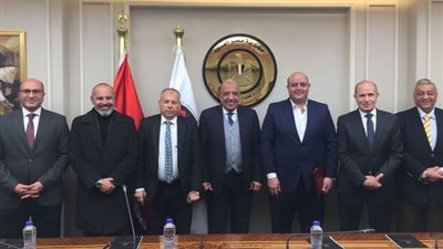 بروتوكول لإقامة مشروع تصنيع زراعي على مساحة 100 فدان بالصالحية الجديدة