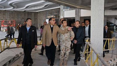 رئيس الوزراء يتفقد «اللمسات الأخيرة» قبل افتتاح المتحف المصري الكبير