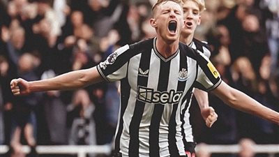 رقم إيجابي للوتون تاون وسلبي لنيوكاسل بعد التعادل 4-4 في الدوري الإنجليزي