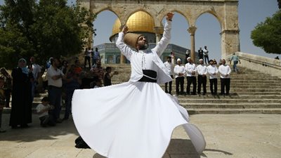 الإسراء والمعراج، كيف يحتفل المسلمون بباكورة المواسم الدينية؟