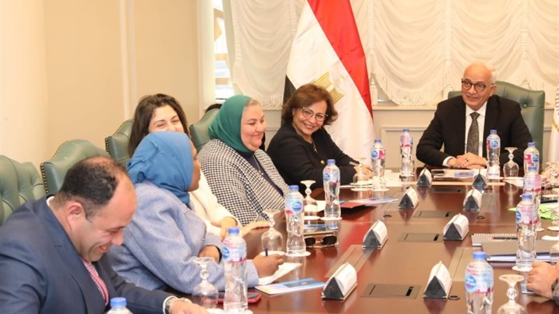 اجتماع وزير التعليم مع أمين المجلس القومي للطفولة والأمومة