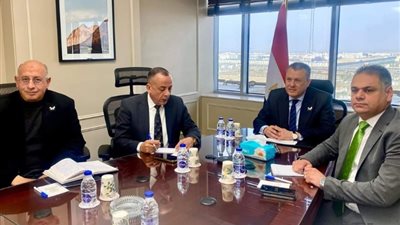 وزارة السياحة تناقش تنظيم معرض للآثار المصرية في جمهورية مالطا