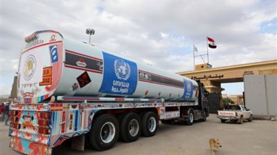 مصدر مسؤول ينفى صحة استهداف إسرائيل شاحنات مساعدات بغزة