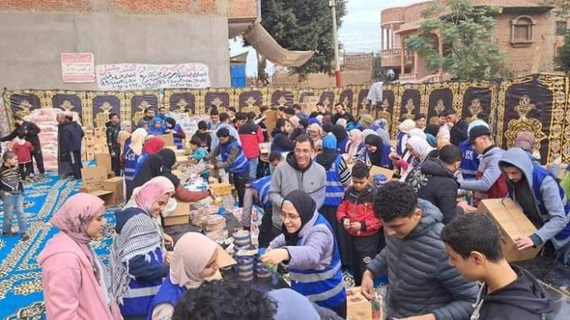 شحن قاطرة مساعدات لأهالينا بغزة