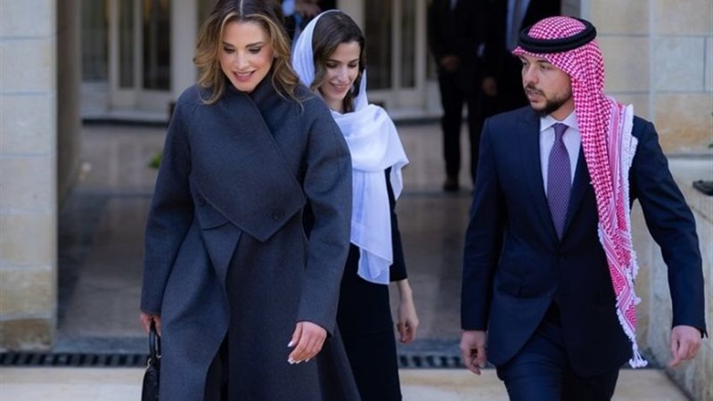 اطلالة الملكة رانيا في حفل اليوبيل الفضي