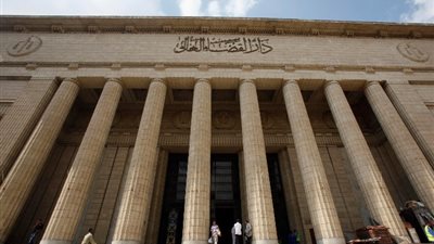 بدء أولى جلسات مدير بإدارة الكسب غير المشروع وآخرين بتهمة الرشوة