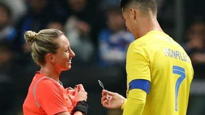 إن غاب الشناوي العب يا رونالدو، كرستيانو يغازل حكمة مباراة النصر والهلال