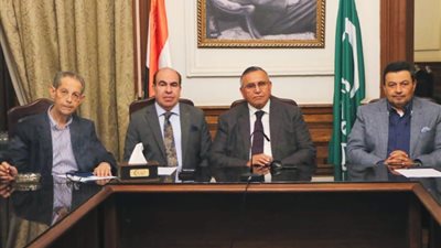 عبد السند يمامة يترأس الاجتماع الأول لـ 