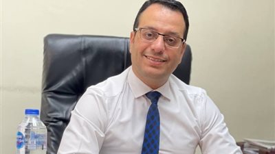 أسعار العملات اليوم، الدولار بالسوق الموازية في أزمة بعد قرارات «المركزي» والملاحقات الأمنية