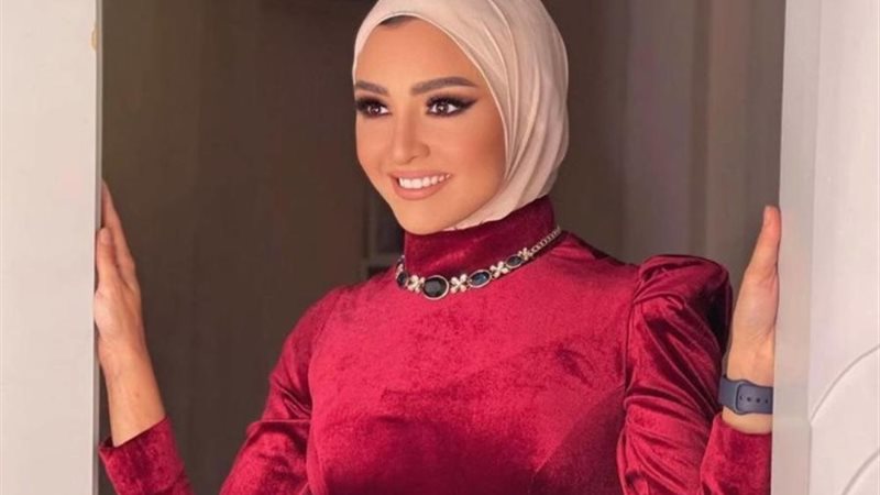هلا رشدي