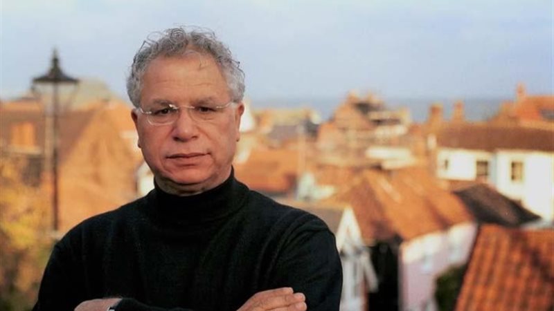 الشاعر الفلسطيني مٌريد البرغوثي