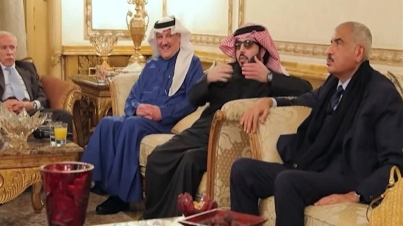 تركي آل الشيخ يلتقي رجال أعمال مصريين