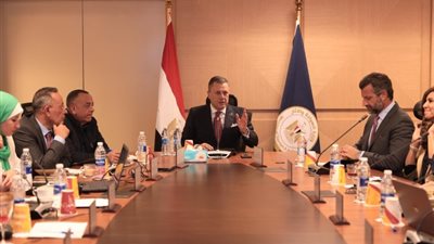 تعاون بين META ووزارة السياحة لتنشيط تجربة زيارة الآثار