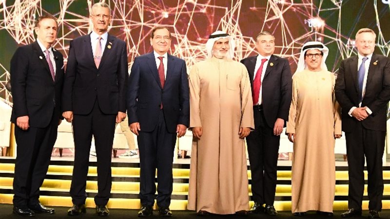 جلسة المؤتمر الاستراتيجى