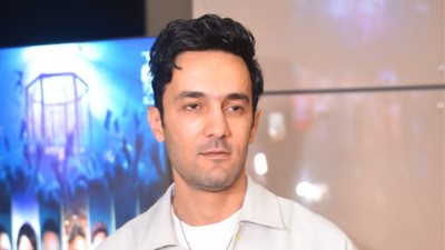 مسلسلات رمضان 2024، حسني شتا سواق ميكروباص في «محارب»