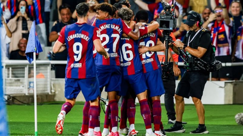 برشلونة ونابولي