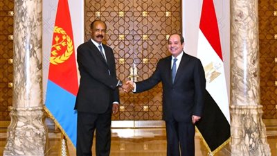 الرئيس السيسي يستقبل نظيره الإريتري بقصر الاتحادية