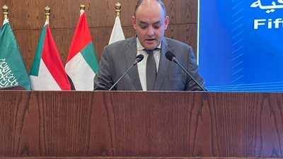 مصر أرض الفرص الواعدة، وزير الصناعة يدعو للاستثمار بمحور قناة السويس