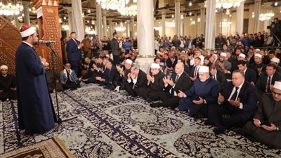 محافظ القاهرة يشهد الاحتفال بليلة النصف من شعبان بمسجد الإمام الحسين
