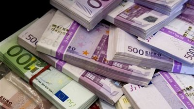 ارتفاع أم انخفاض، ماذا تخفي أسعار اليورو مقابل الجنيه اليوم الاثنين 26 فبراير