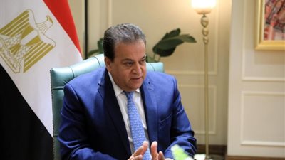 «الصحة» تبحث مع «استرازينيكا» إضافة علاج جديد لبروتوكول مرضى سرطان الكبد