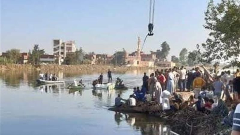 صورة من حادث غرق معدية منشأة القناطر