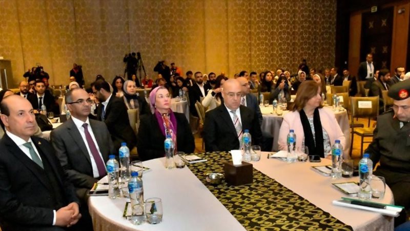 وزيرة البيئة ياسمين فؤاد