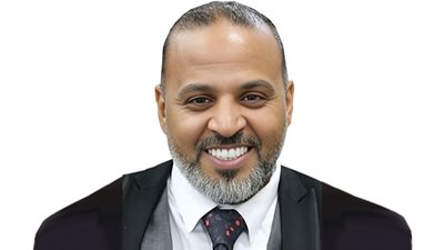 رئيس أمناء مؤسسة خالد محي الدين الثقافية: طوق نجاة مسرحية تدعم الصناعة