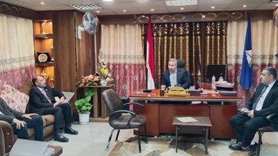 وكيل «تعليم دمياط» يجتمع بمديري الإدارات التعليمية لبحث عجز  المعلمين