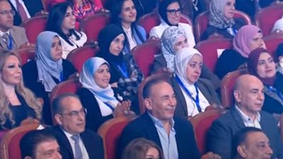 حسام حسن وجهاز المنتخب يشاركون في احتفالية «قادرون باختلاف»