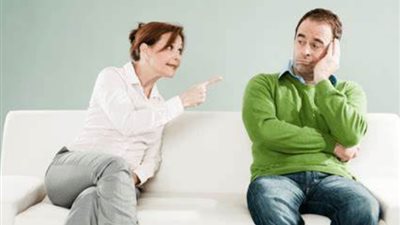 «بيصرف فلوسه فى الكباريهات»، سيدة ترفع دعوى نفقة ضد زوجها