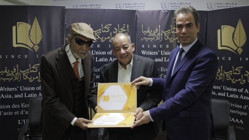 من تكريم الأديب المصري محمد المنسي قنديل