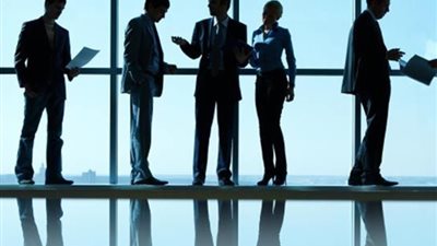 بعد الاستغناء عن الموظفين، هل ولاؤك للشركة يحميك من التسريح؟