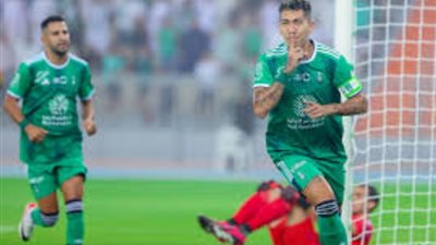 فيرمينو ومحرز يقودان هجوم أهلي جدة ضد الفتح في دوري روشن