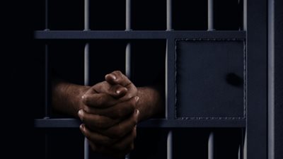 حبس عامل خردة 4 أيام لاتهامه بالتخلص من زوجته بـ«ماسورة حديد» بالمطرية