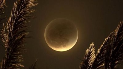 الأول في 2024، ظاهرة فلكية تؤثر على بدر رمضان وأخرى تقترن بهلال شوال