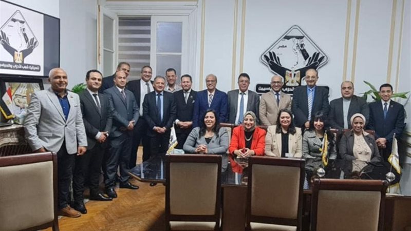 خلال ندوة تنسيقية شباب الأحزاب والسياسيين