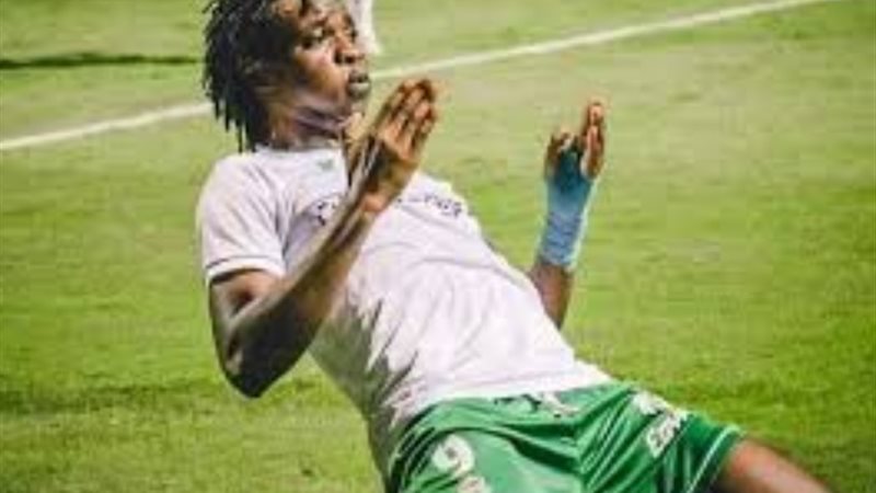 كيرستوفر مابولولو مهاجم الاتحاد السكندري